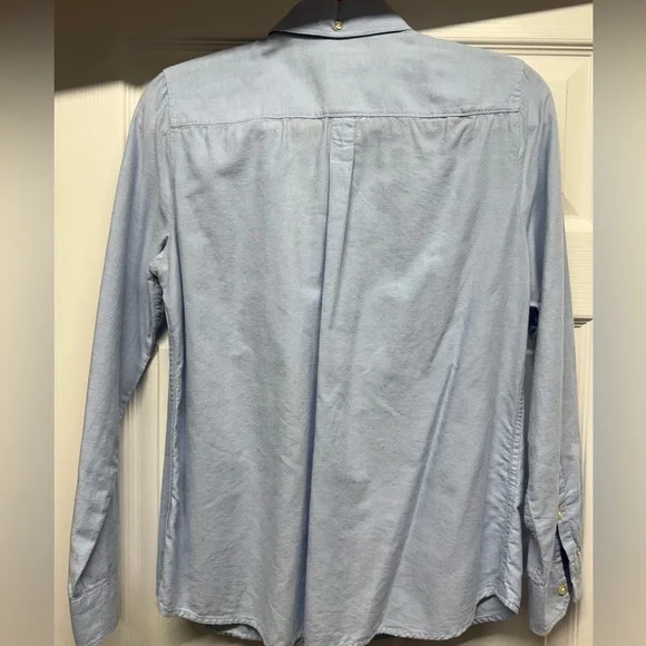 GAP Shrunken Boyfriend Button-Down Shirt in Light Blue Wash, Size: M - Picture 4 of 7